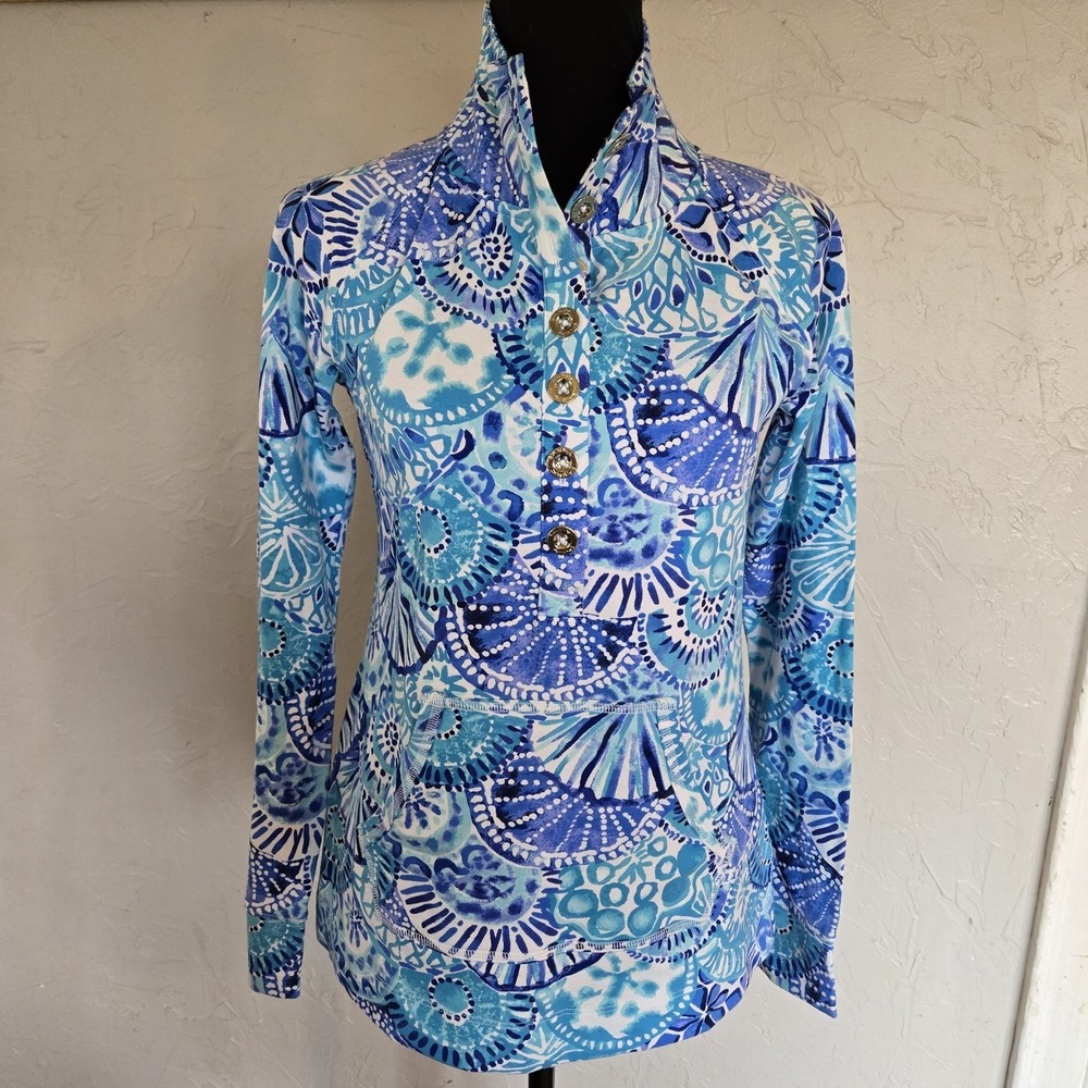 Lilly Pulitzer XS Mock Neck Pullover Button Up Blue EUC Shell Swirl Pattern